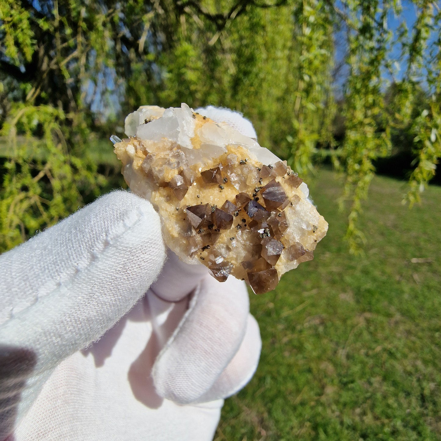 Scheelite on Quartz - Chenzou, China.