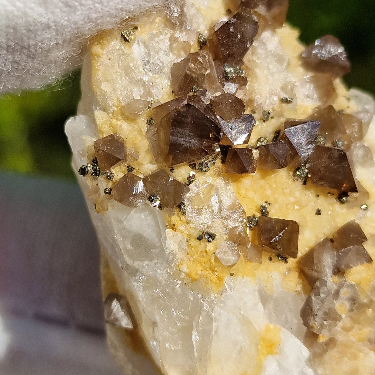 Scheelite on Quartz - Chenzou, China.