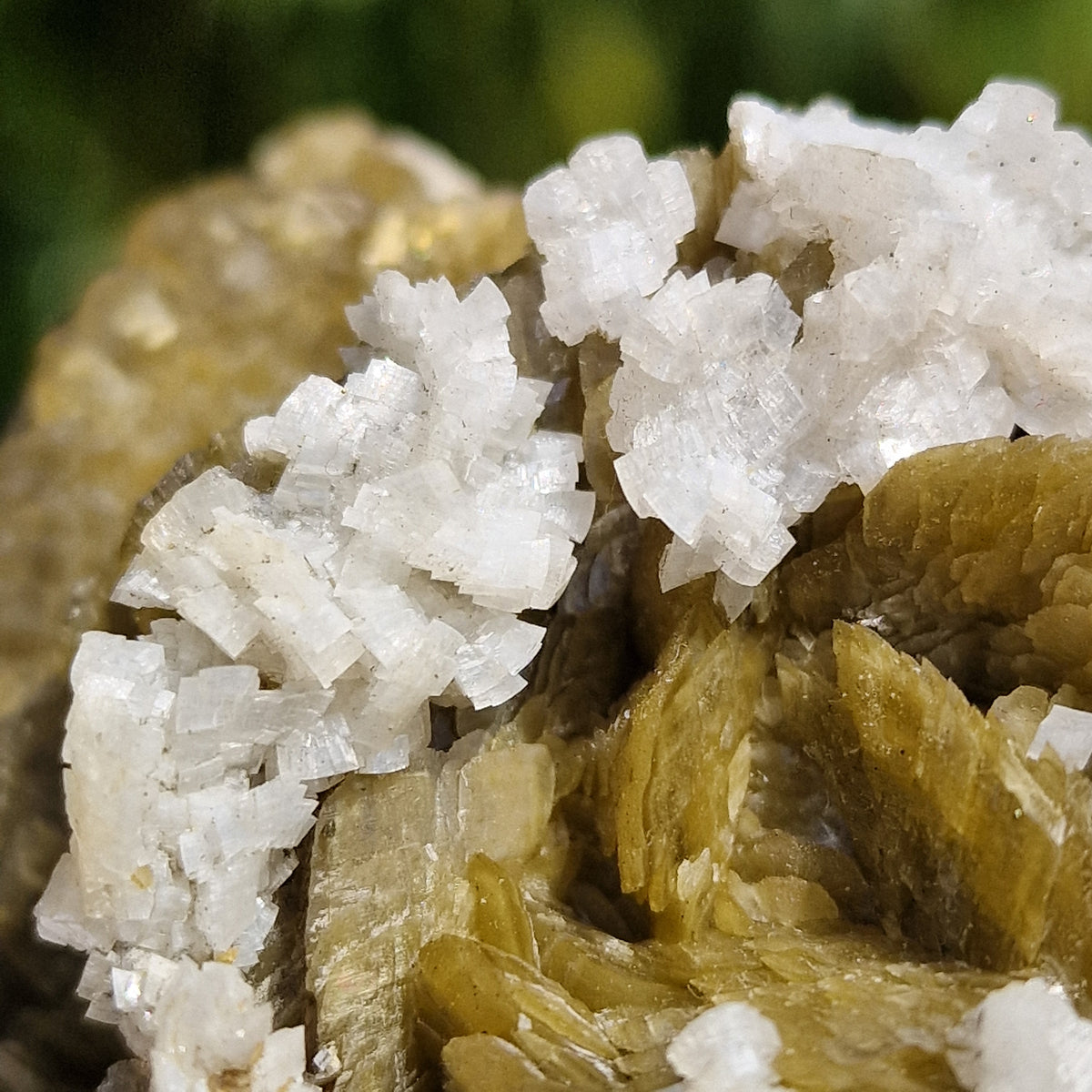 Siderite and Dolomite - Guizhou, China.